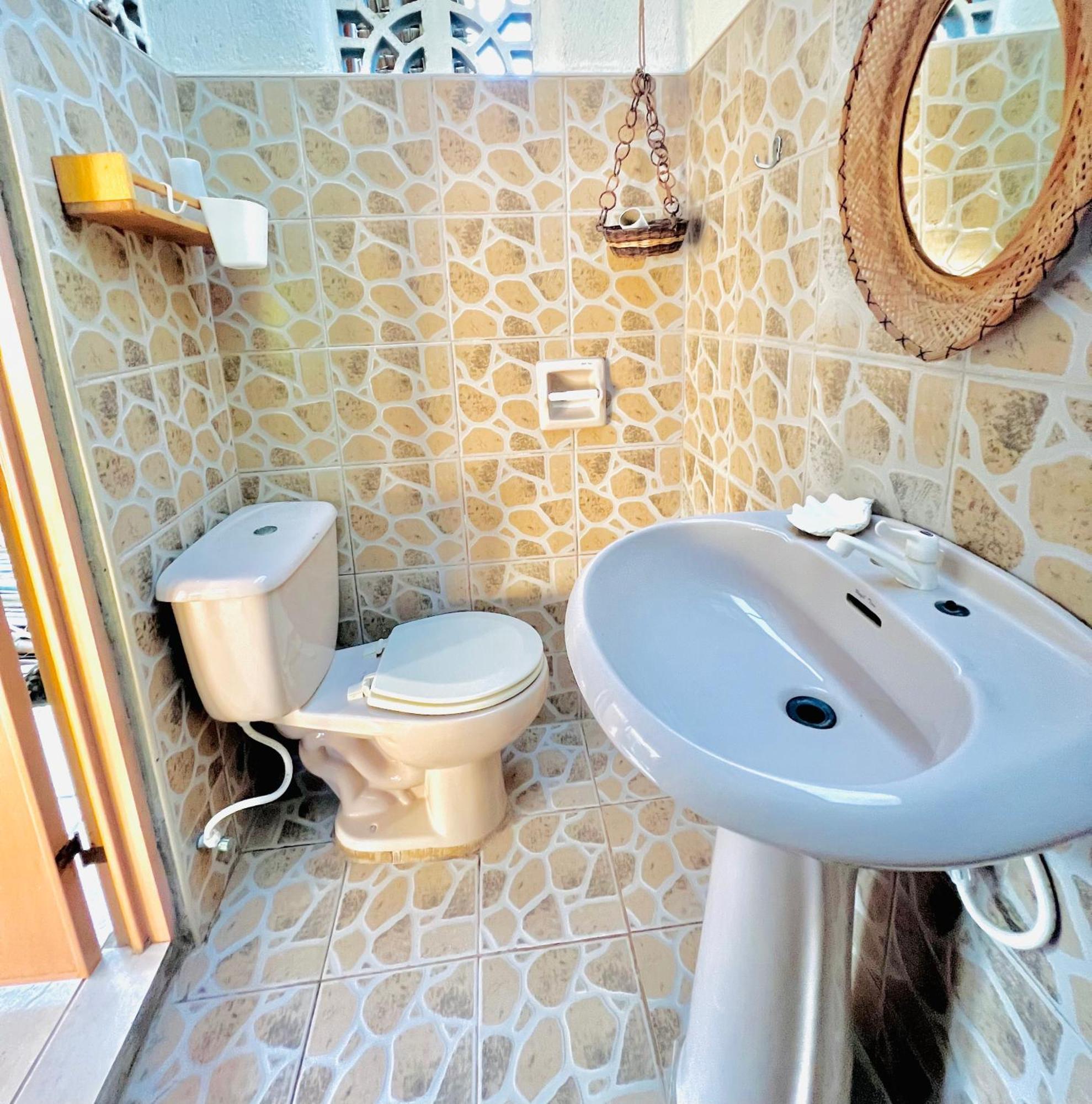 Boholala Hostel Panglao Bagian luar foto